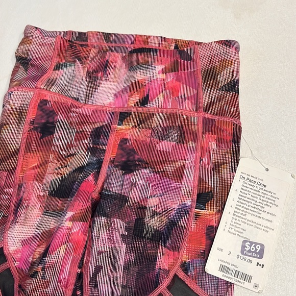 44. NWT Lululemon On Pace Crop *21" Sun Dazed Multi Pink UNZU - Picture 2 of 3
